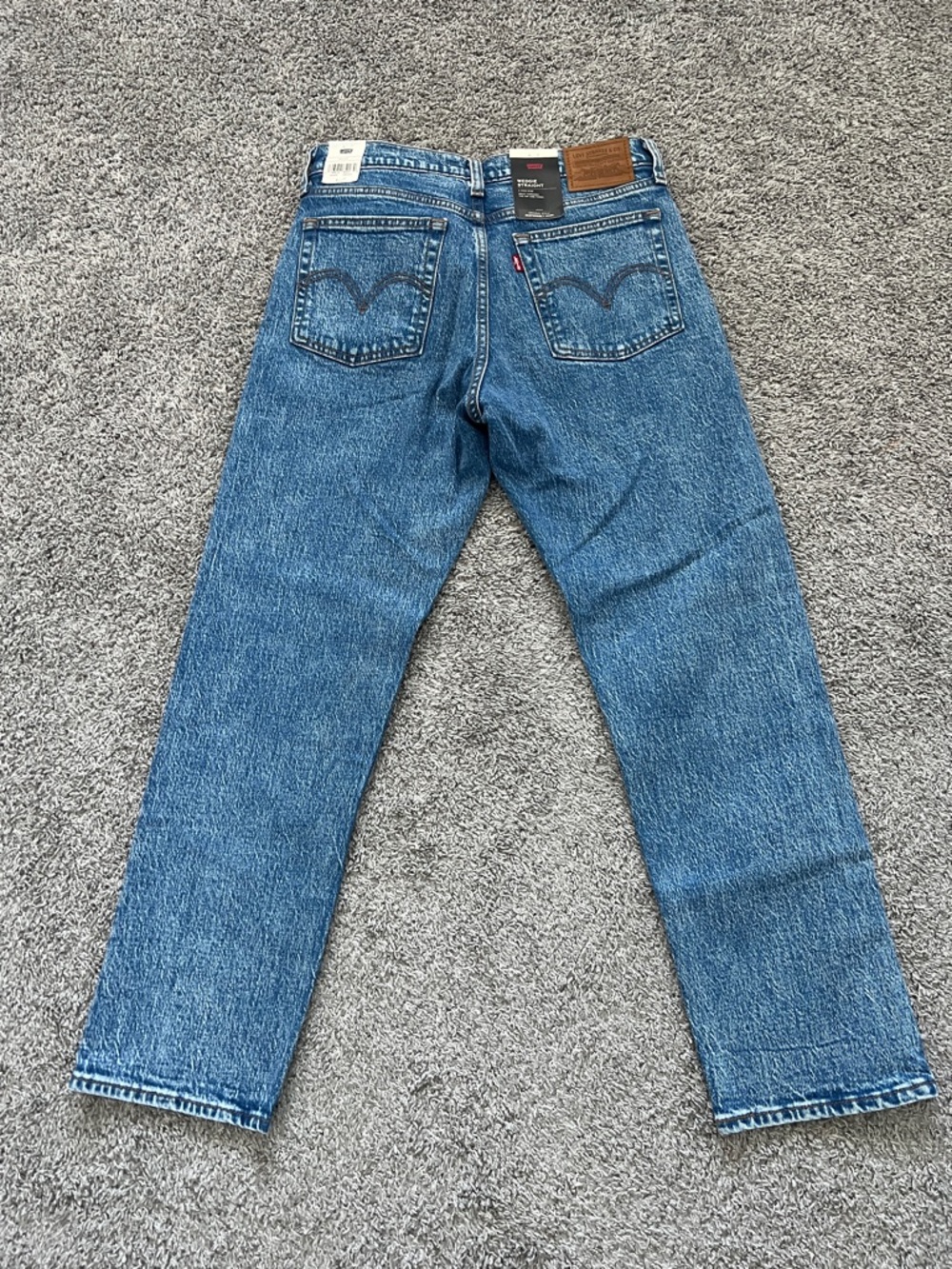 NWT Levi’s Wedgie Straight-Leg Big E Blue Denim Jeans Button Fly - Sz 28x28 - Picture 2 of 13